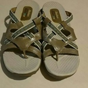 Sketchers sandals